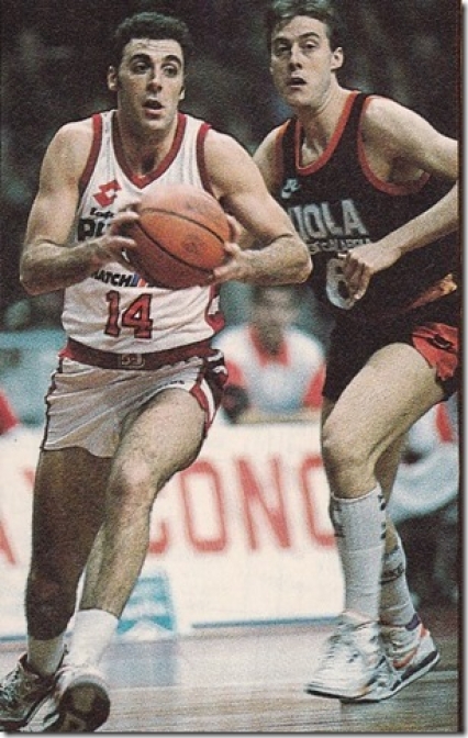 Piero Montecchi contro Giampiero Savio in una partita del campionato 1989/90